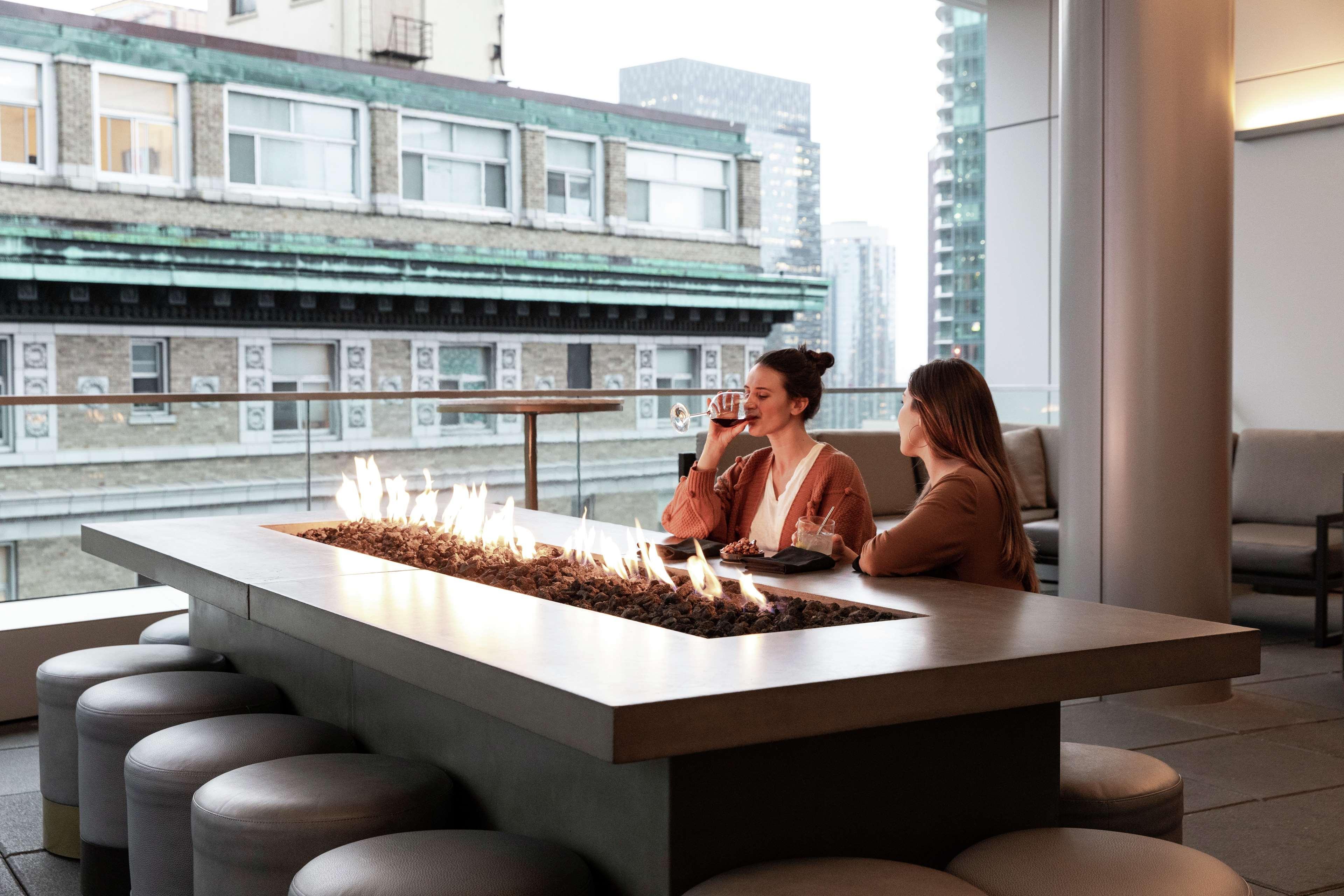 The Charter Hotel Seattle, Curio Collection By Hilton Extérieur photo