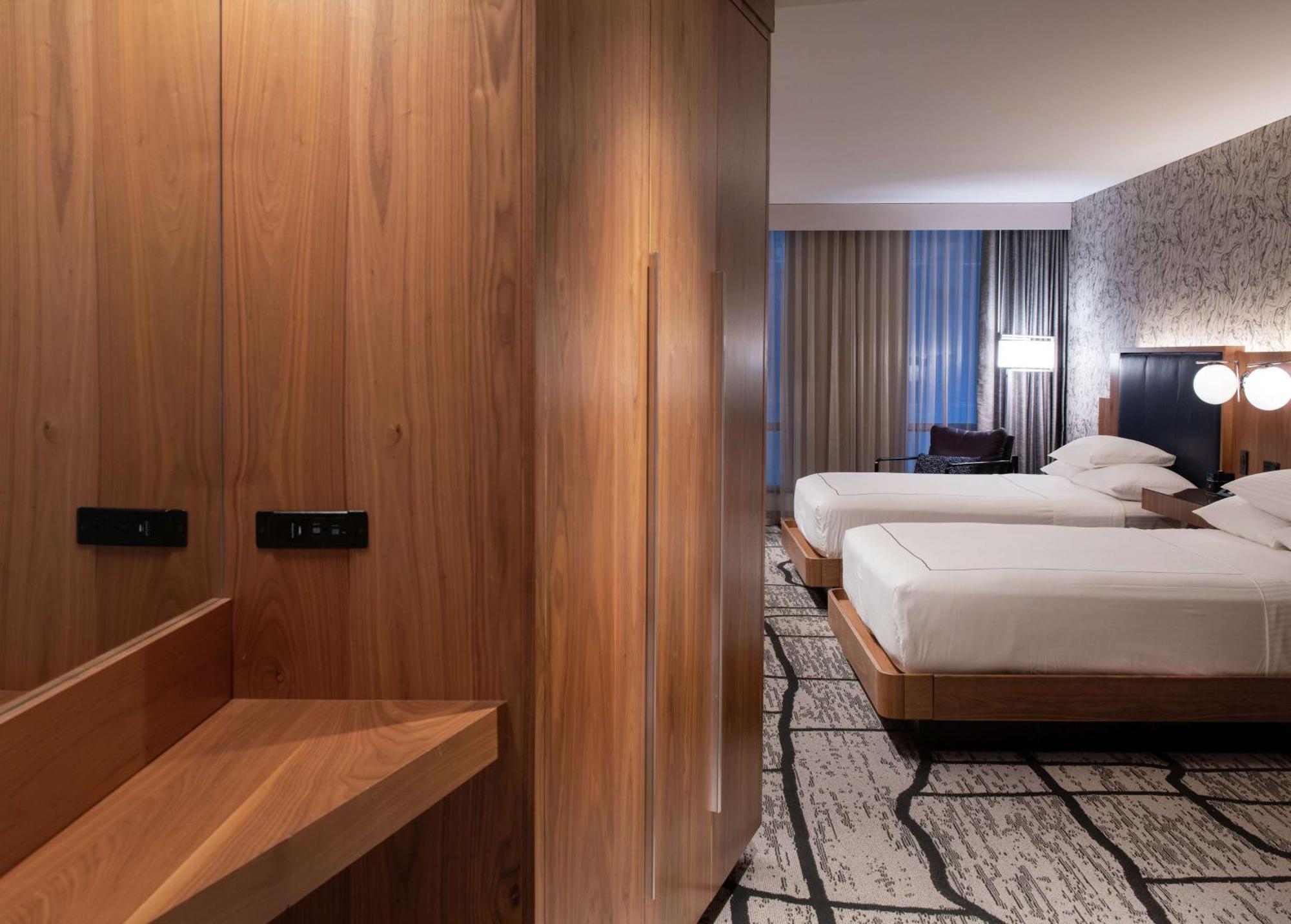 The Charter Hotel Seattle, Curio Collection By Hilton Extérieur photo