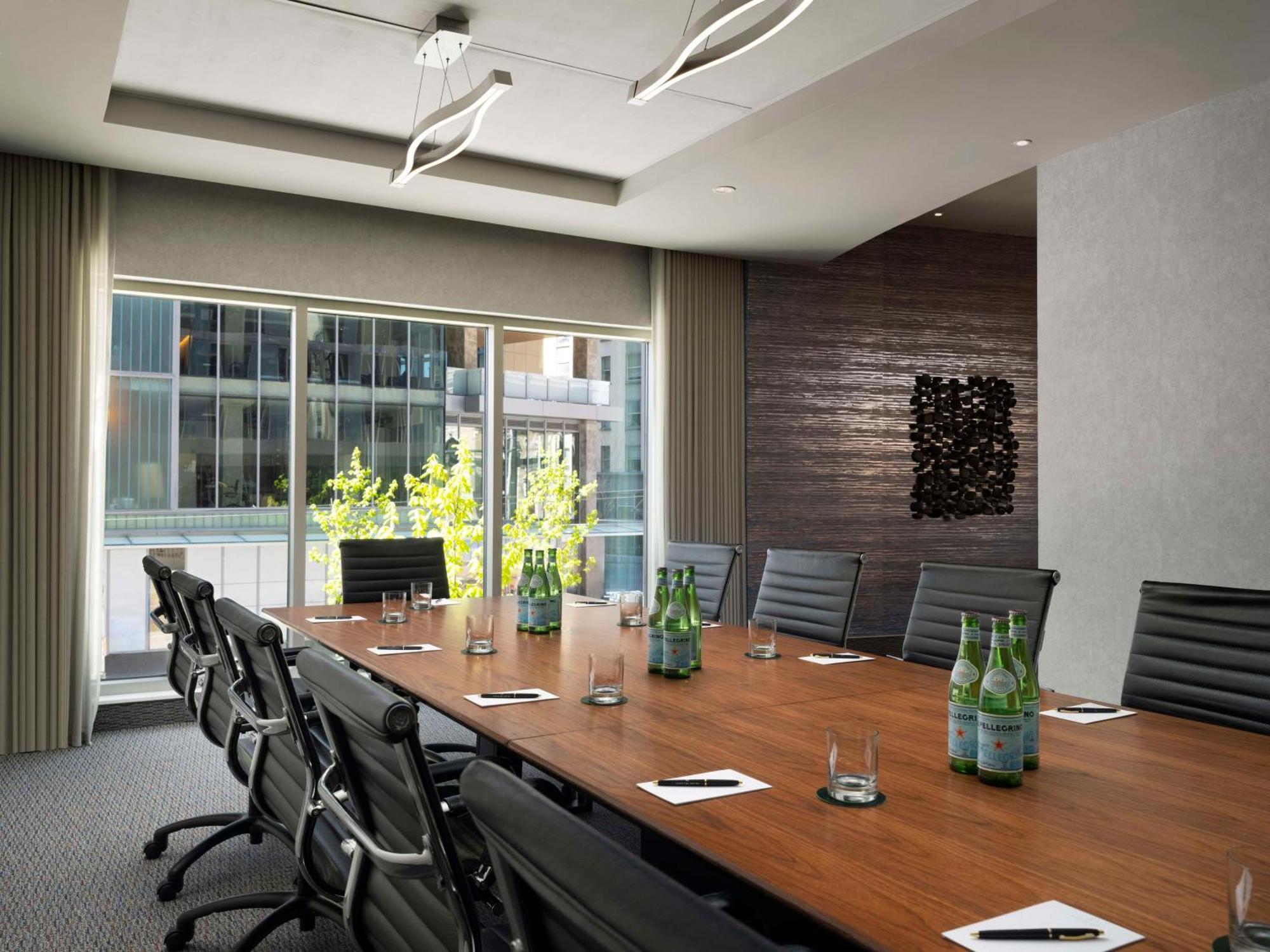 The Charter Hotel Seattle, Curio Collection By Hilton Extérieur photo